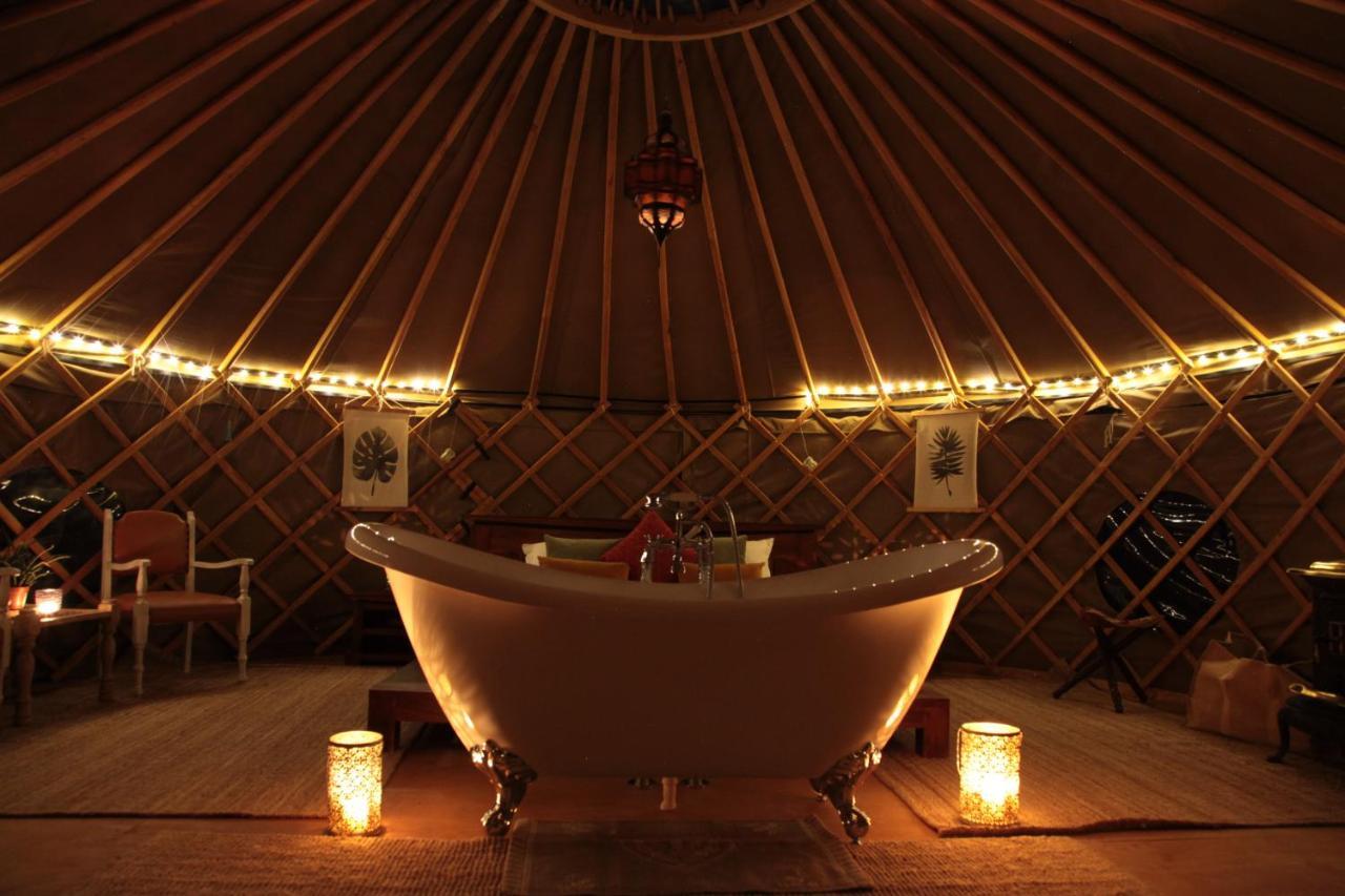 Cerchio Del Desiderio Glamping Retreat Hotel Pescara Exterior photo